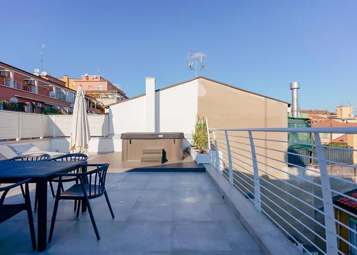 The Rooftop Apartman *